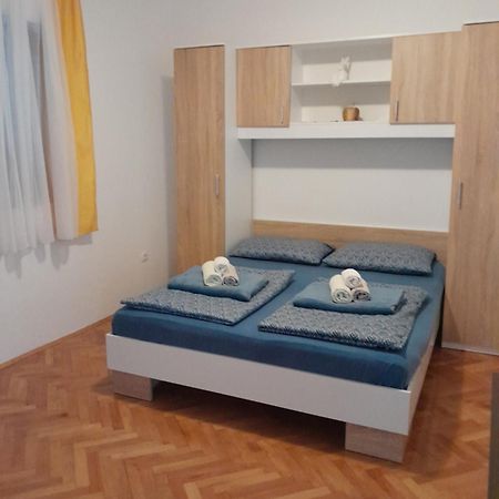Apartman Larus 斯塔利格拉德-帕克利尼卡 外观 照片