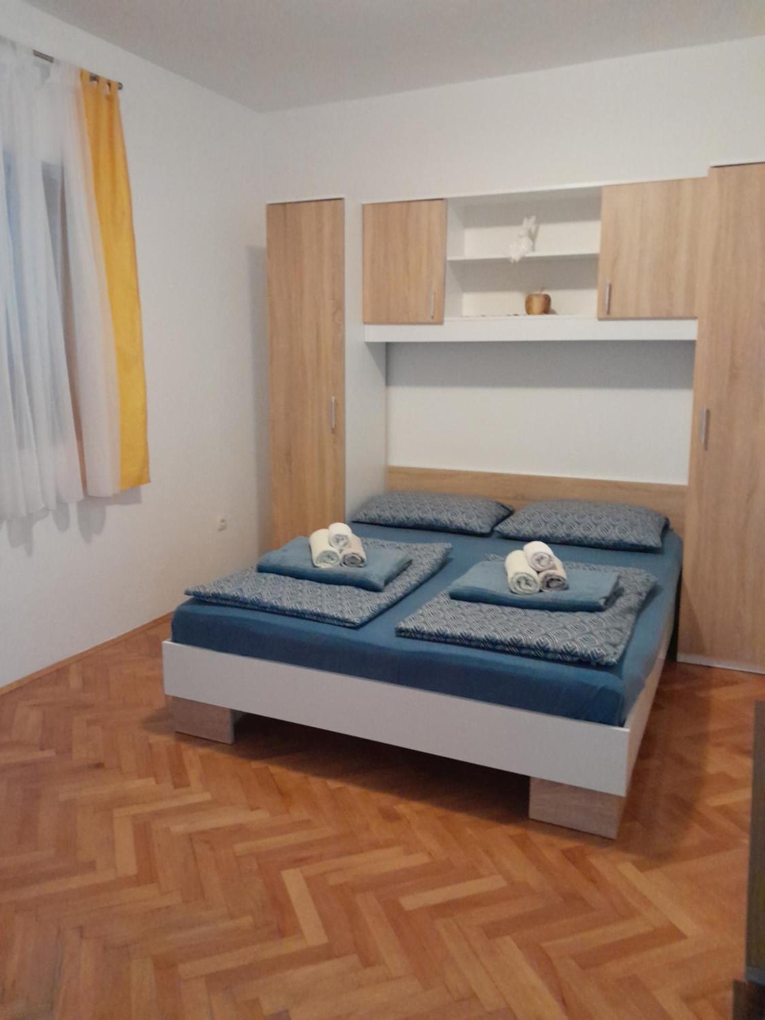 Apartman Larus 斯塔利格拉德-帕克利尼卡 外观 照片